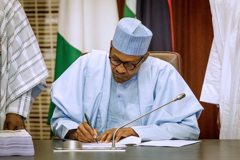President-Muhammadu-Buhari-signing