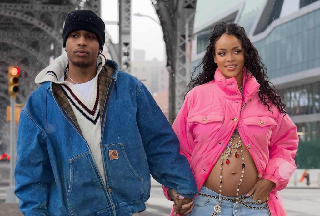 Rihanna and Asap Rocky stepped out in New York City/Hip Pop 24x7