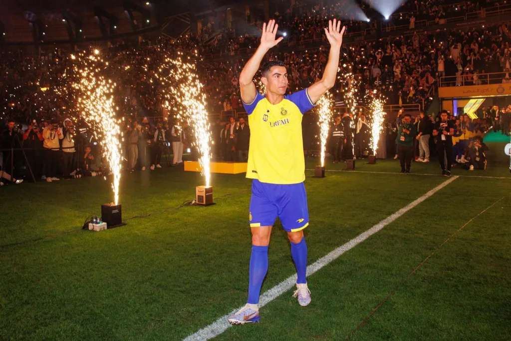 Ronaldo waves to Al Nassr fans during his official unveiling