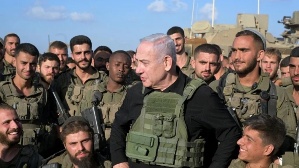 Netanyahu will troops in the frontlines/Getty