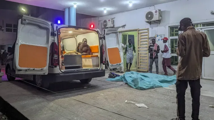 An ambulance carrying victims of the Maiduguri bombings arrives the hospital/Lionscrib News