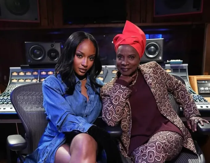 Angélique Kidjo and Ayra Starr pose for a picture in the studio/Instagram @angeliquekidjo