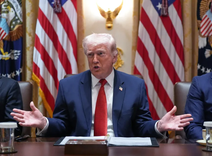 Trump says Iran must completely cancel nuclear plans/Photo: Reuters