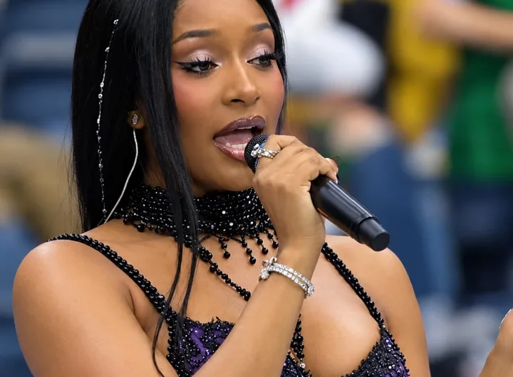 Ayra Starr performed some of her hit records during the NFL Halftime Show/Photo: Lionscrib